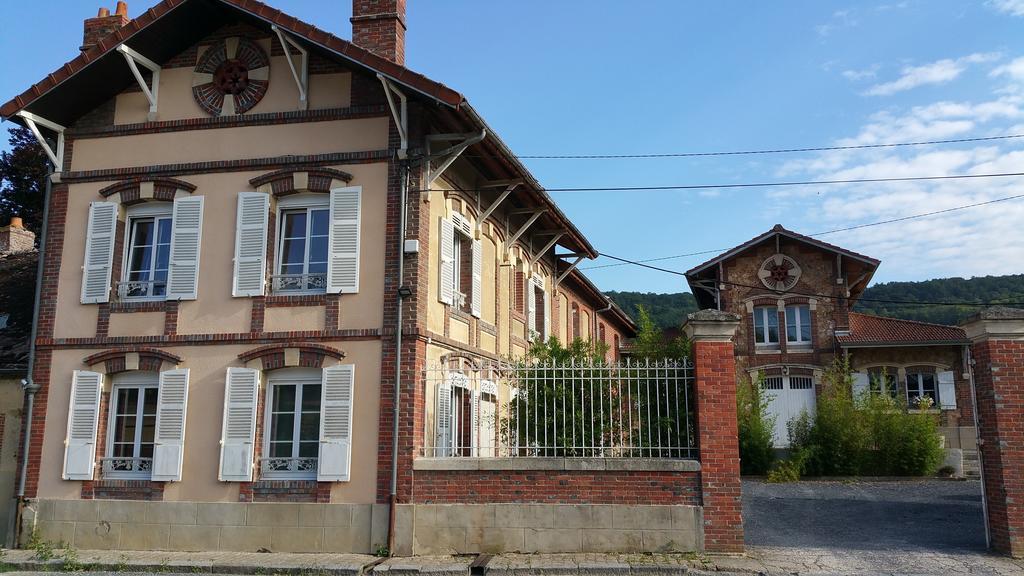 Le Gite De Romane Domaine Du Vendangeoir Villa Vinay  Rom bilde